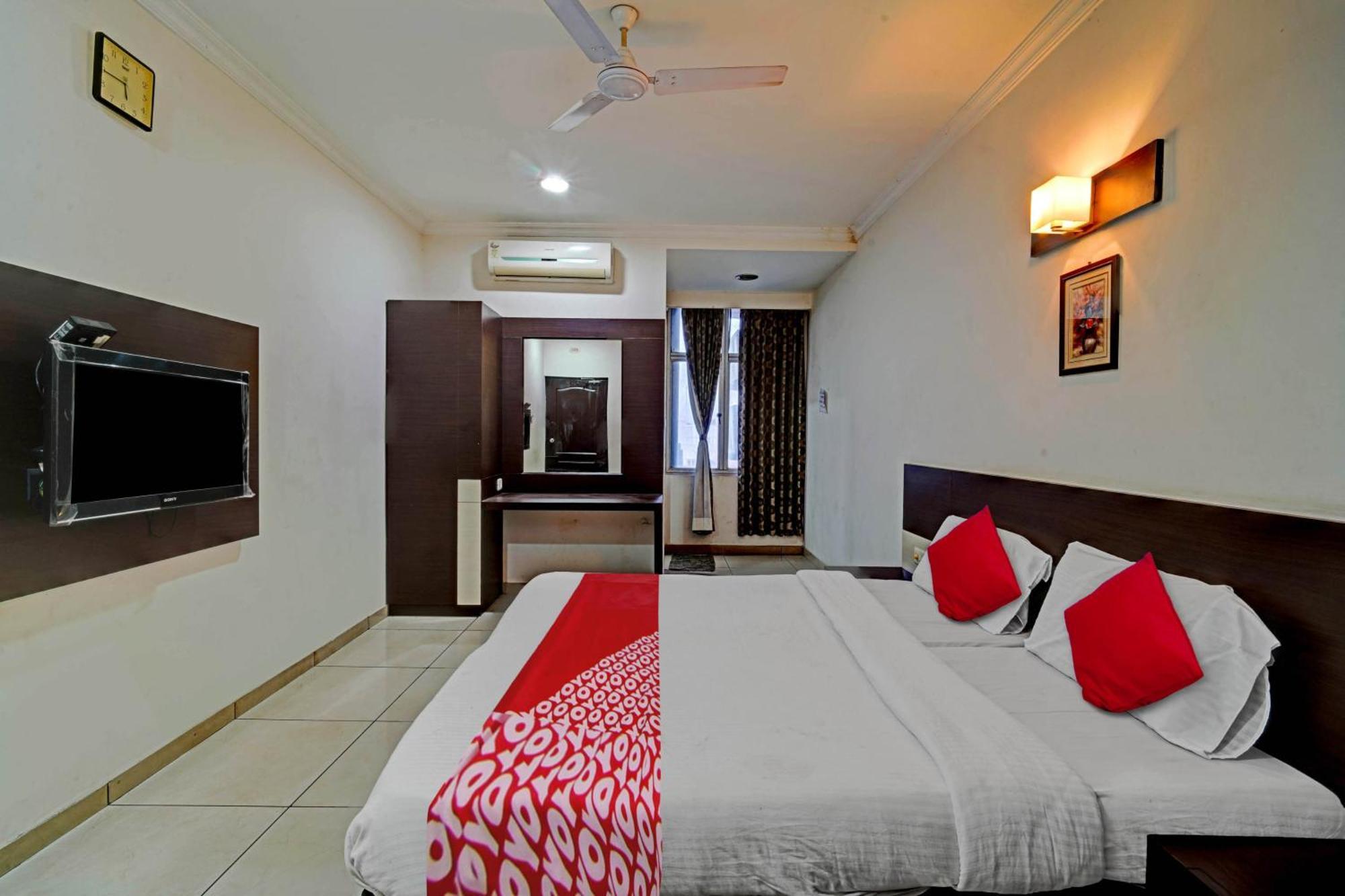 Hotel O Jk Inn ทีรุปปูร์ ภายนอก รูปภาพ