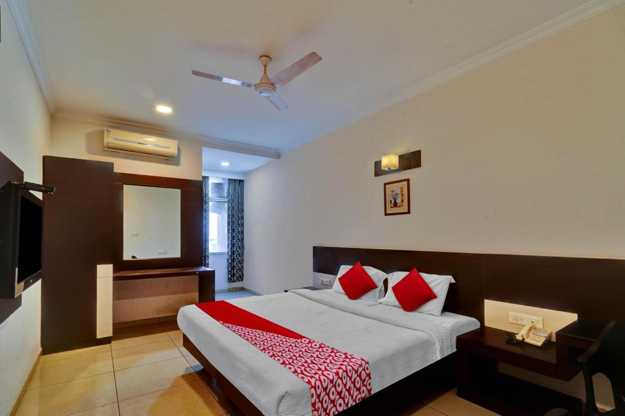Hotel O Jk Inn ทีรุปปูร์ ภายนอก รูปภาพ