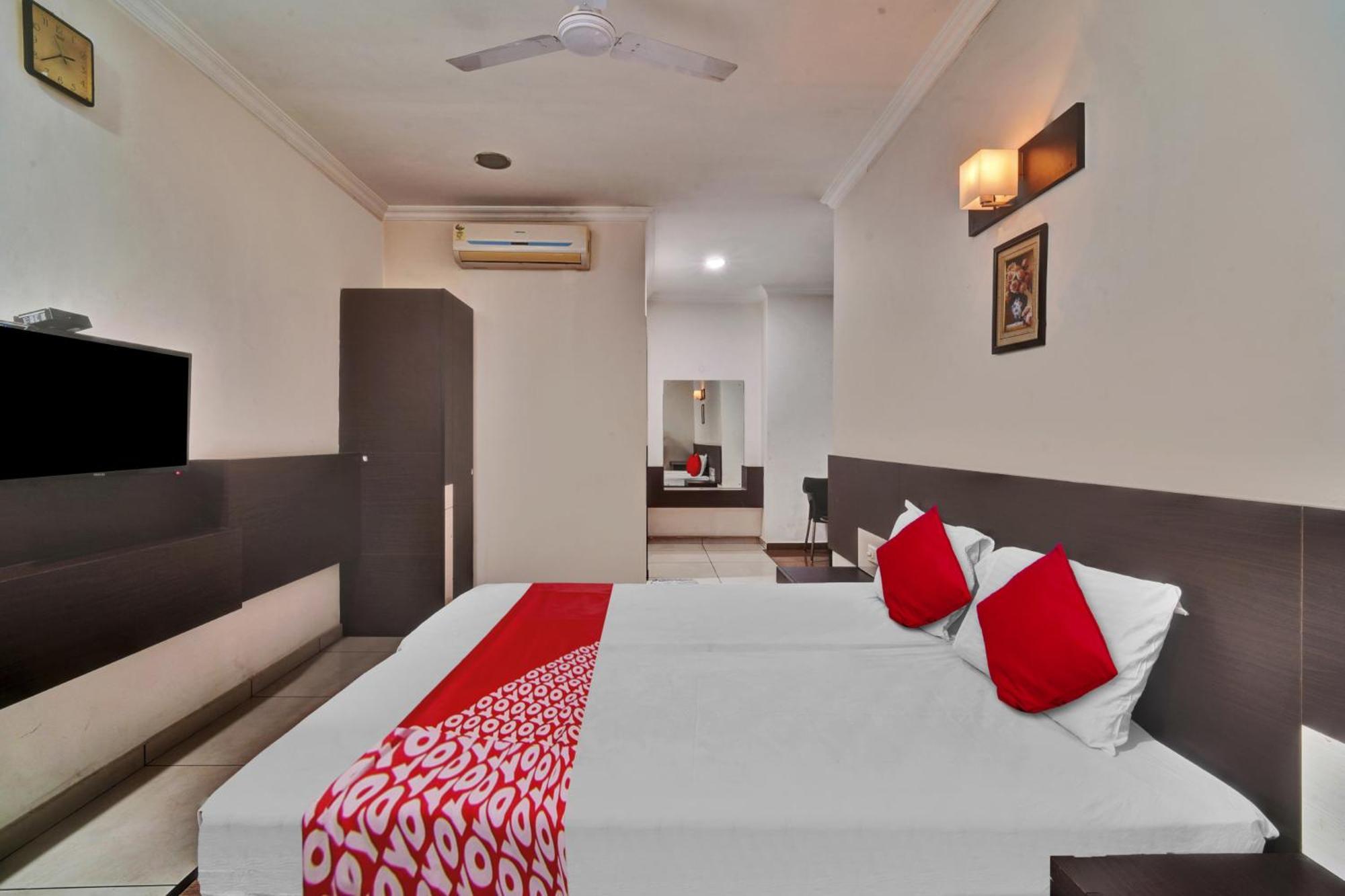 Hotel O Jk Inn ทีรุปปูร์ ภายนอก รูปภาพ